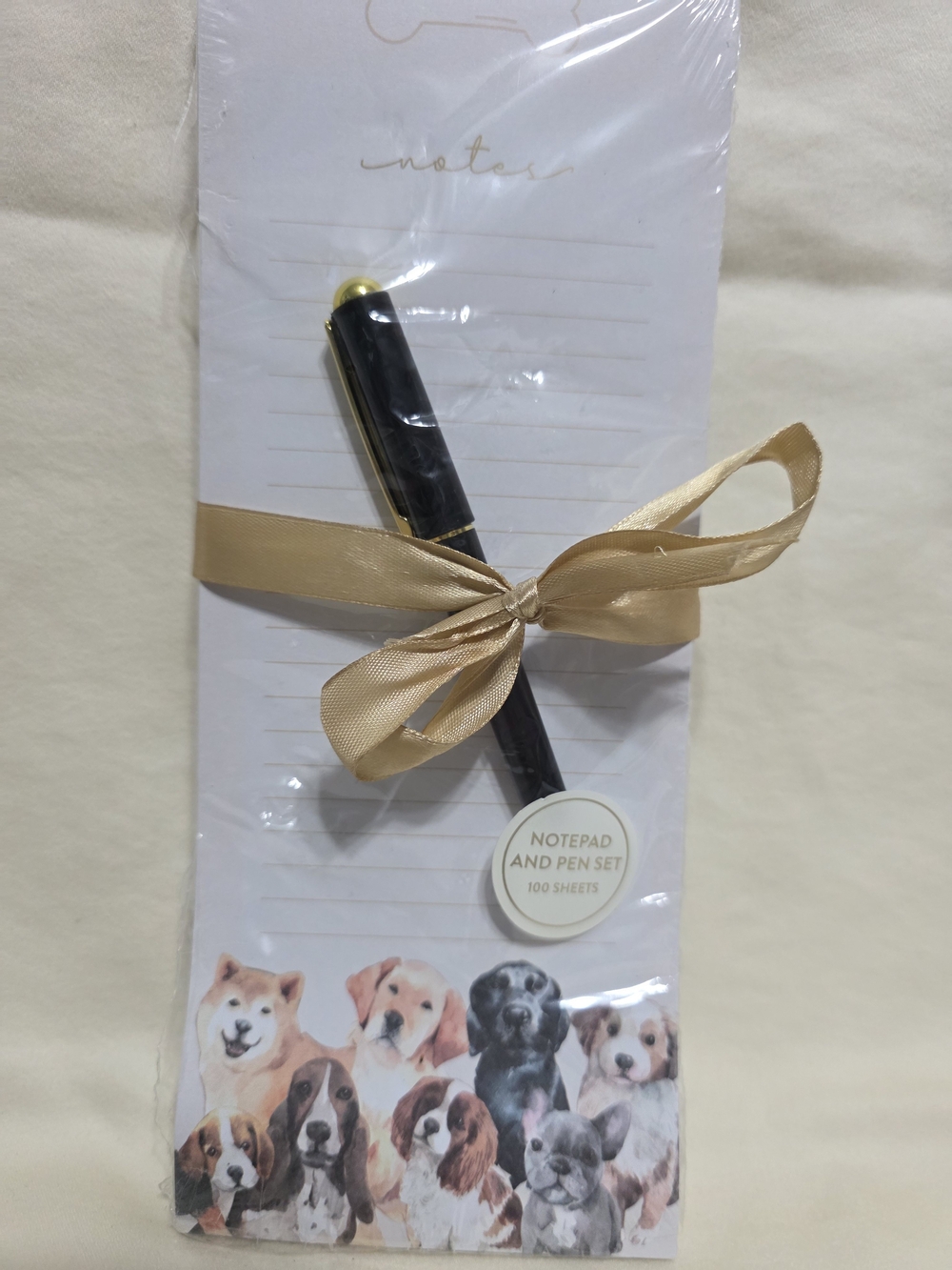 Eccolo Dog Pattern Notepad and Black & Gold Pen Set